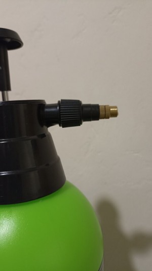 Опрыскиватель ручной 2л помповый механизм Лазурит/Богатый урожай арт.011474 18-15-3-2-3 (018020)