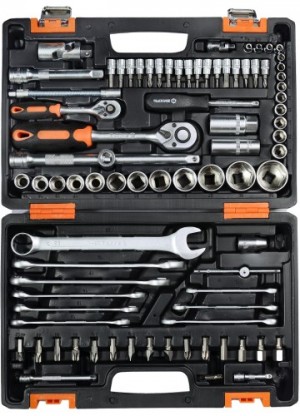 Набор инструментов АВТО 82 предмета (1/2",1/4",CrV, кейс) Вихрь 73/6/7/6