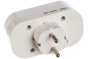 Разветвитель (тройник) 2 гнезда с/з плоский 16А А302 UNIVersal