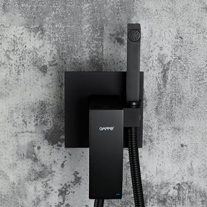 Смеситель с гигиеническим душем черный GAPPO G7207-6