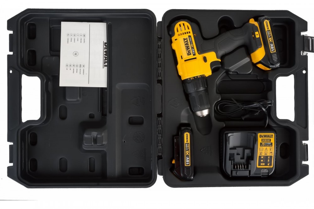 Дрель аккумуляторная DeWalt DCD771C2 (Li-lon;18В;2*1,5Ач)