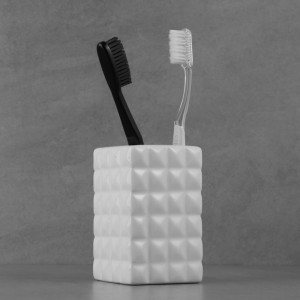 Стакан для зубных щеток и пасты VETTA "Грани будущего", керамика, 2 цвета 463-219