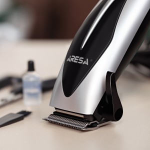 Машинка для стрижки волос электрическая Aresa AR-1805