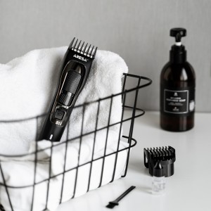 Машинка для стрижки волос электрическая Aresa AR-1819