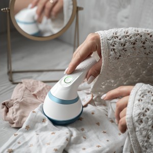 Машинка для удаления катышков ARESA AR-4103