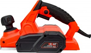 Рубанок электрический BRAIT P820