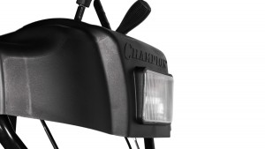 Снегоуборщик бензиновый CHAMPION ST861E (10л.с.,61см,скорости 6вперед/2 назад,эл.стартер,фара,обогр)