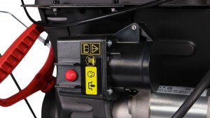 Снегоуборщик бензиновый CHAMPION ST861E (10л.с.,61см,скорости 6вперед/2 назад,эл.стартер,фара,обогр)