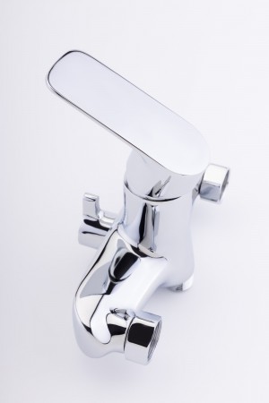 Смеситель для ванны Sanday ф35 латунь, хром, излив L-обр. 40937