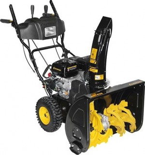 Снегоуборщик бензиновый CHAMPION ST762E (6,5л.с.,61см, скорости 6вперед/2 назад, эл.стартер, фара)