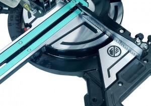 Пила торцовочная Sturm MS55210S 2,0кВт