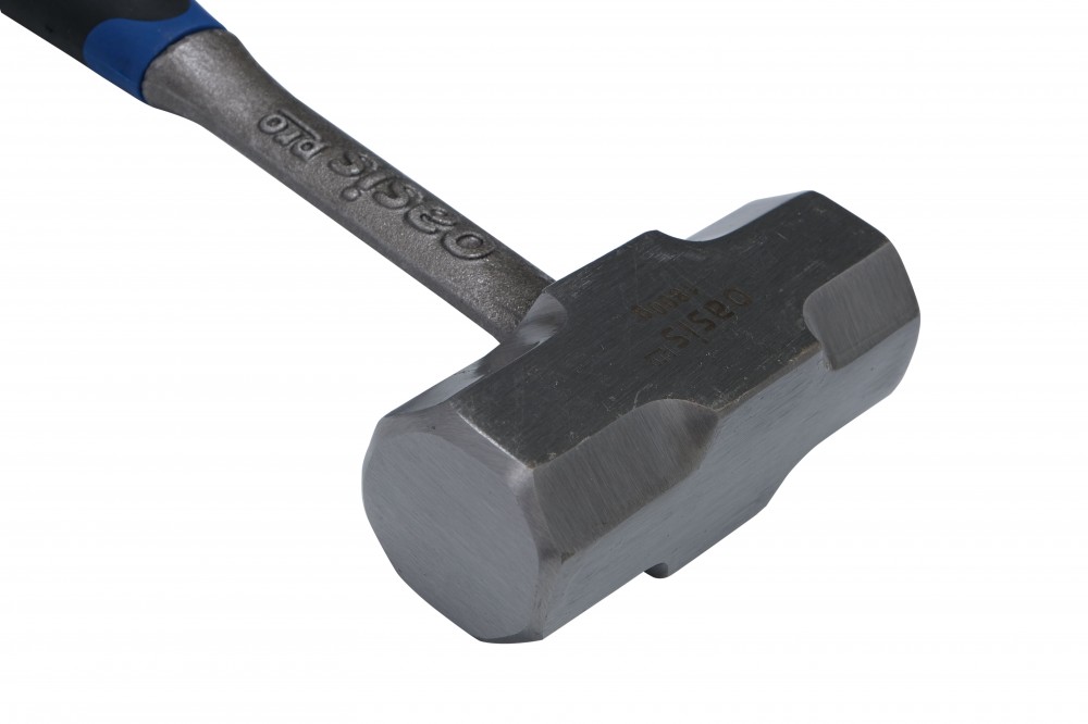 Кувалда 1800г цельнокованая с обрезиненной рукояткой Oasis Pro 103010803002