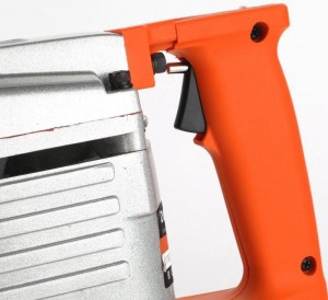 Молоток отбойный PATRIOT DB400 (1500Вт, 45Дж, 1400уд/мин, 2 зубило, метал. кейс) 140301400