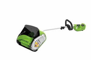 Снегоуборщик GREENWORKS GD40SS 2600807 (колеса 2964207, лопата, аккумуляторный, БЕЗ АКБ И ЗУ)