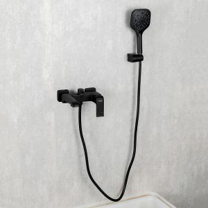 Смеситель для ванны с коротким изливом черный GAPPO G3250