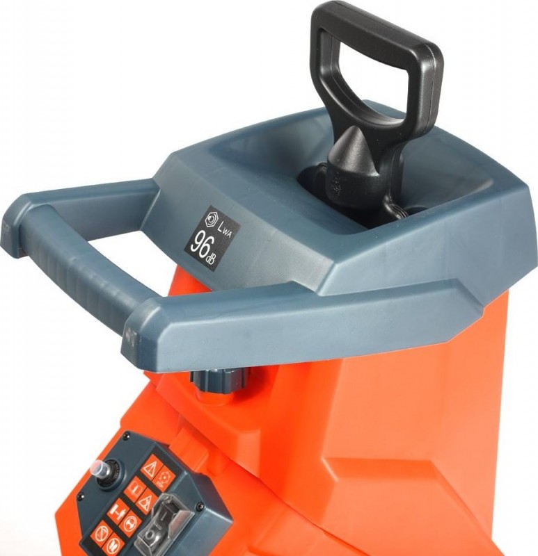 Измельчитель электрический PATRIOT PT SE26 (2600Вт, 4050об/мин, max d=40мм, пласт.бак 50л) 732304626