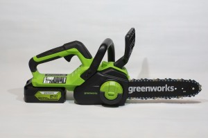 Пила цепная аккумуляторная Greenworks G24CS25K4 (24В, 25см, с 1*4Ач и ЗУ) 2007707UB