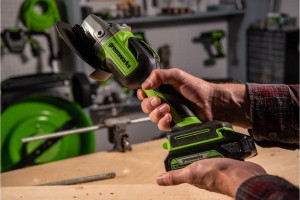 Угловая шлифовальная машина акк. Greenworks GD24AGK2 (24V,1*4Ач и ЗУ) 3200207UB