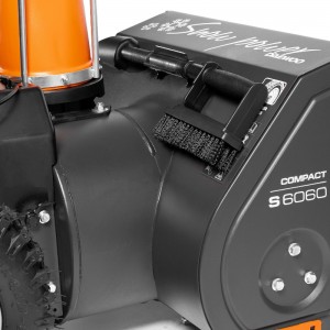 Снегоуборщик бензиновый DAEWOO S6060 ШИПОВ. КОЛЕСА Бескамерные (7,0л.с, 208см3, ковш 56см*41см)