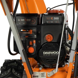 Снегоуборщик бензиновый DAEWOO DAST 8570 (LCT) ШИП.КОЛЕСА (9л.с, 260см3 зимн.двиг., ковш 67*55см)
