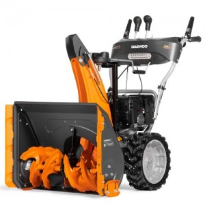Снегоуборщик бензиновый DAEWOO S7565 ШИПОВ.КОЛЕСА (8,0 л.с, 220 см3, ковш 65см*53с)