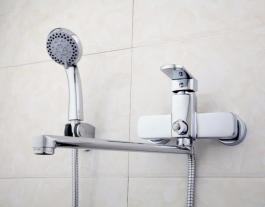 Смеситель для ванны с длинным изливом FRAP F2273