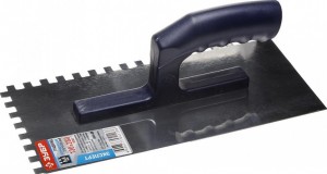 Гладилка ЗУБР Профи нерж с пластм.ручкой 130*280 8*8мм 0804-08