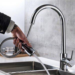 Смеситель для кухни с выдвижной лейкой LEDEME L6155