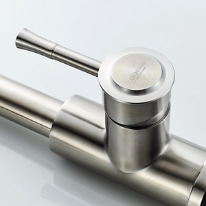 Смеситель для кухни с выдвижной лейкой LEDEME L76014