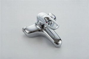 Смеситель для ванны с коротким изливом LEDEME L3204