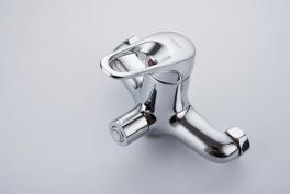 Смеситель для ванны с длинным изливом LEDEME L2213