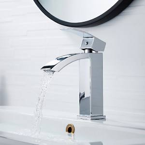 Смеситель для умыв. с гайкой "Водопад" LEDEME L1055-15