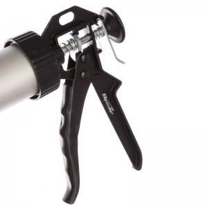 Пистолет для герметика 750мл закрытый корпус SPARTA 886485
