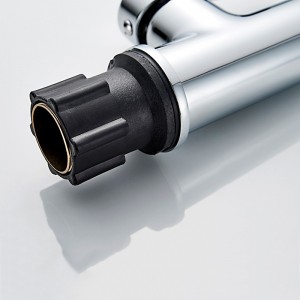 Смеситель для кухни с гибким изливом и гайкой LEDEME L4199