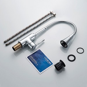 Смеситель для кухни с гибким изливом и гайкой LEDEME L4199